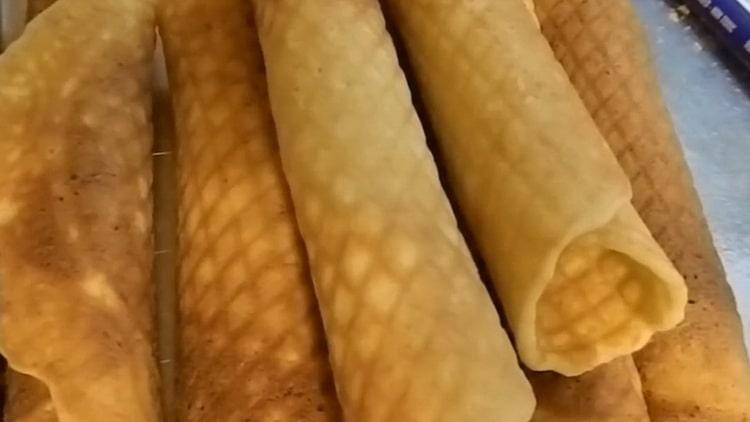 How to learn how to cook delicious thin waffles with a recipe for an electric waffle iron