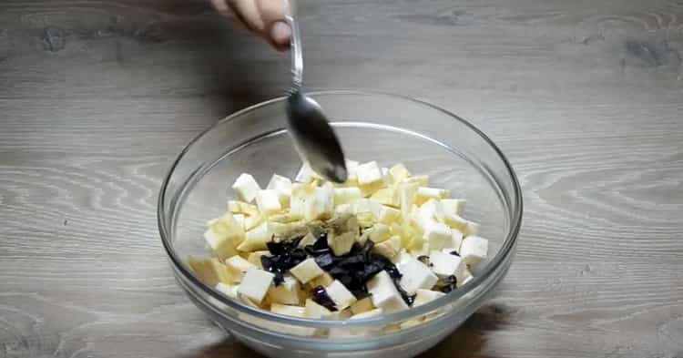 To mix celery, mix the ingredients