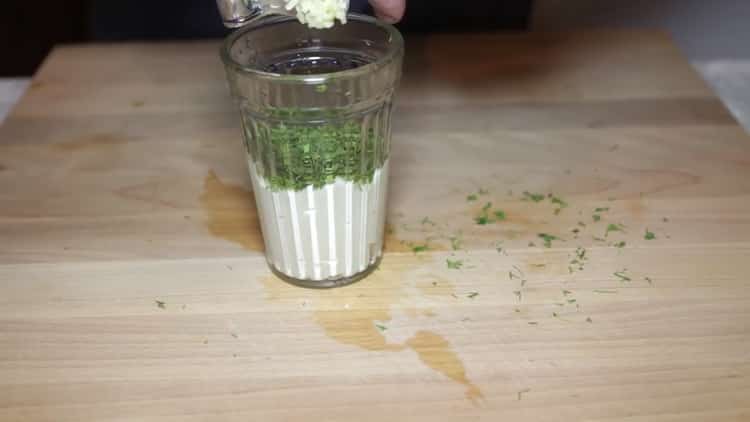 shrimp sauce squeeze garlic