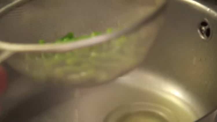 To prepare the beans, prepare the ingredients