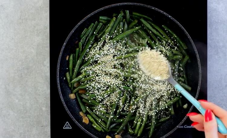 Add sesame seeds to cook