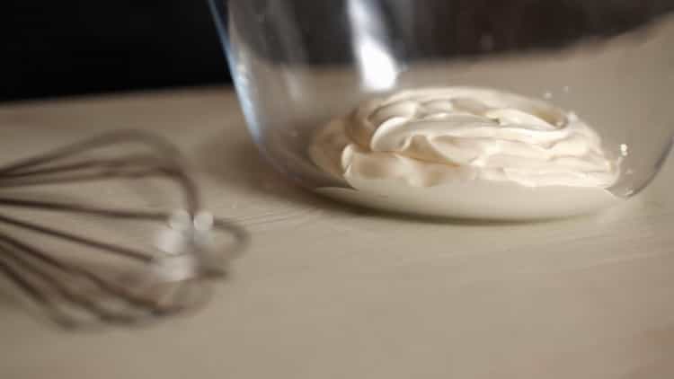 Cooking pizza dough in a pan