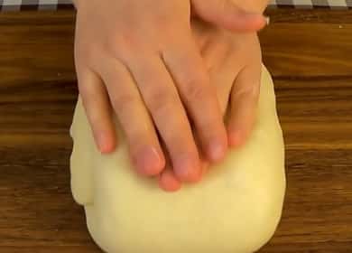 Pizza dough on sour cream according to a step by step recipe with photo