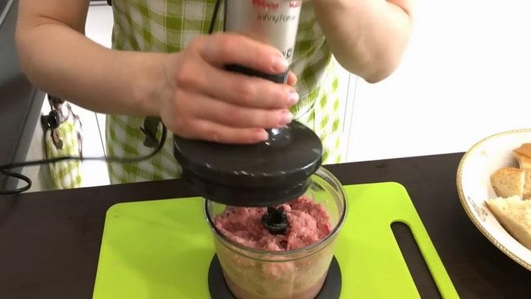 Cooking meatballs in tomato sour cream sauce