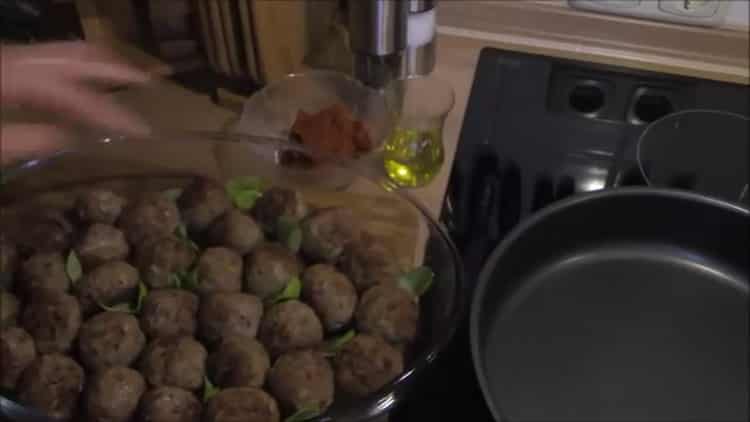 prepare basil for meatballs