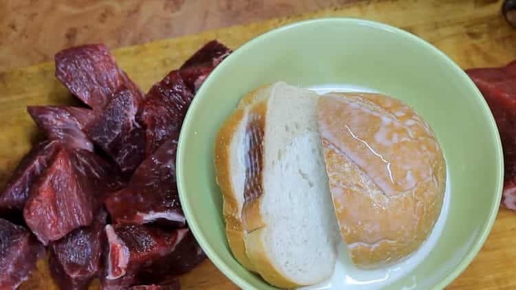 Cooking Beef Meatballs