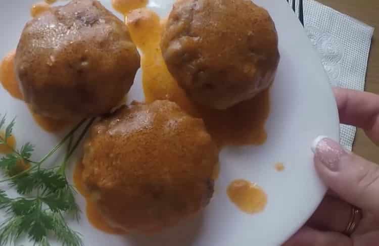 How to learn how to cook delicious meatballs as in a kindergarten with gravy according to a simple recipe
