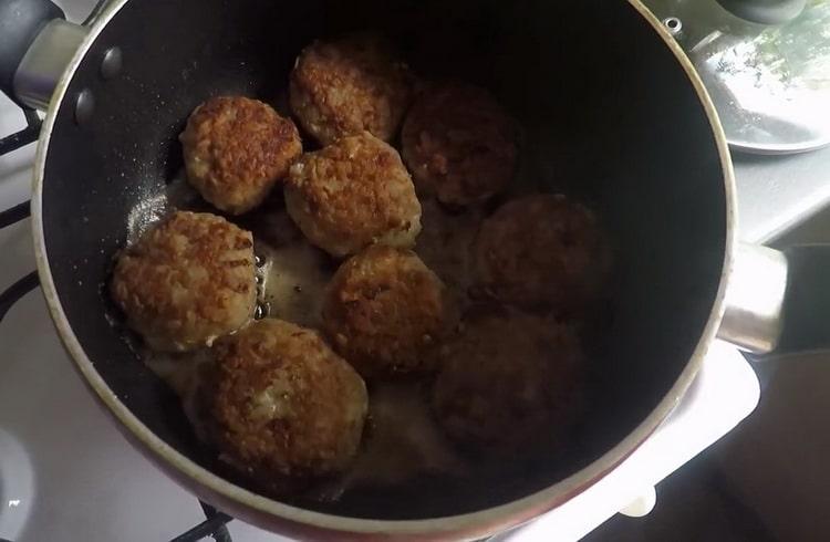 To cook meatballs, heat the pan