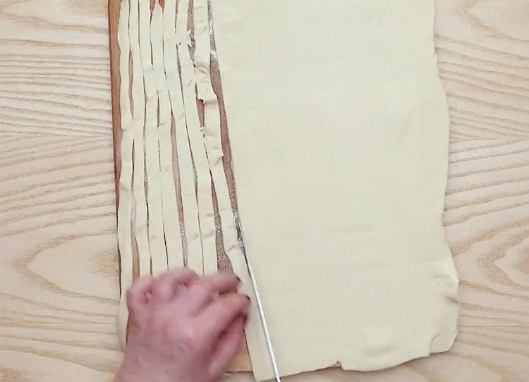 To cook meatballs, cut the dough