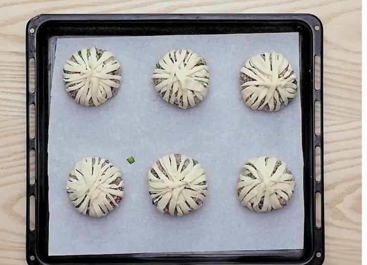 to cook meatballs, preheat the oven