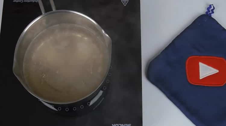 To prepare the cake, prepare all the ingredients for the jelly