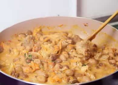 Very tasty beans with meat - you lick your fingers 🍲