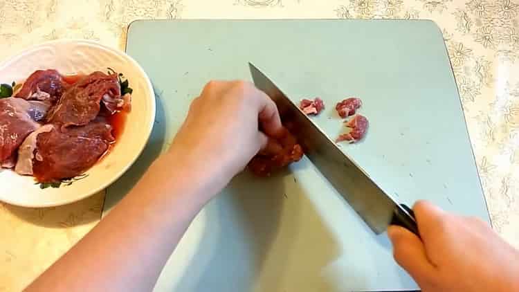 How to cook funchose with beef and vegetables