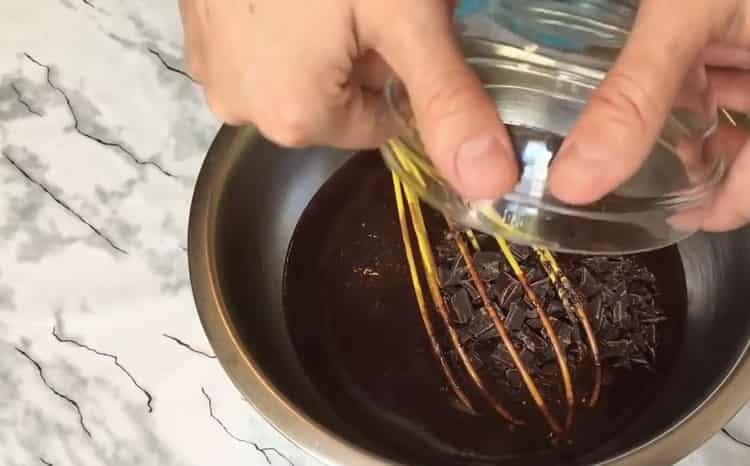 Add chocolate to make ice cream.