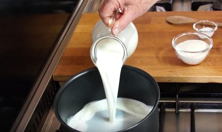 Pour milk into a saucepan.