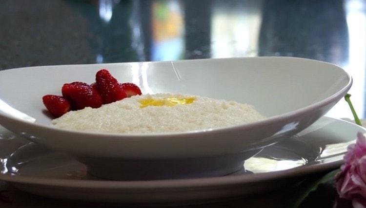 Semolina made according to this recipe is very tasty.