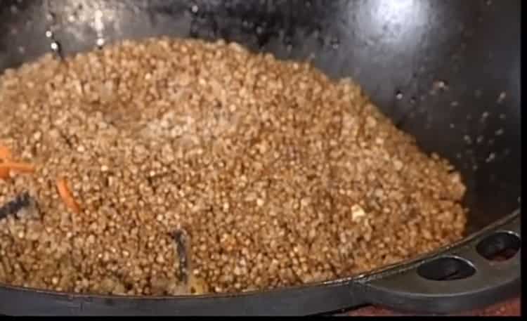 Combine the ingredients to make buckwheat