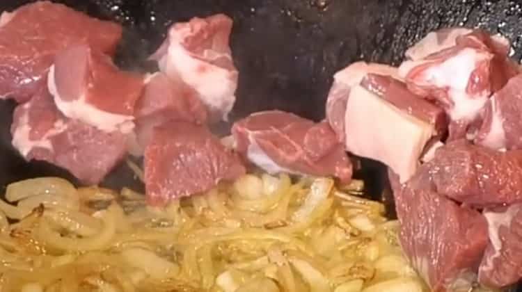 To make buckwheat, fry the ingredients