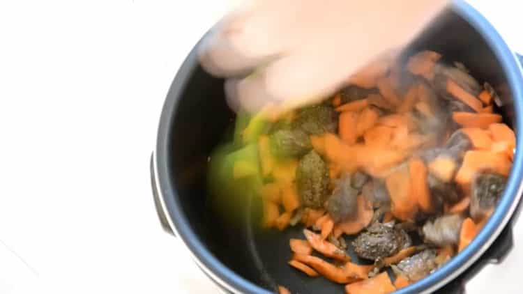 To make buckwheat, chop the carrots