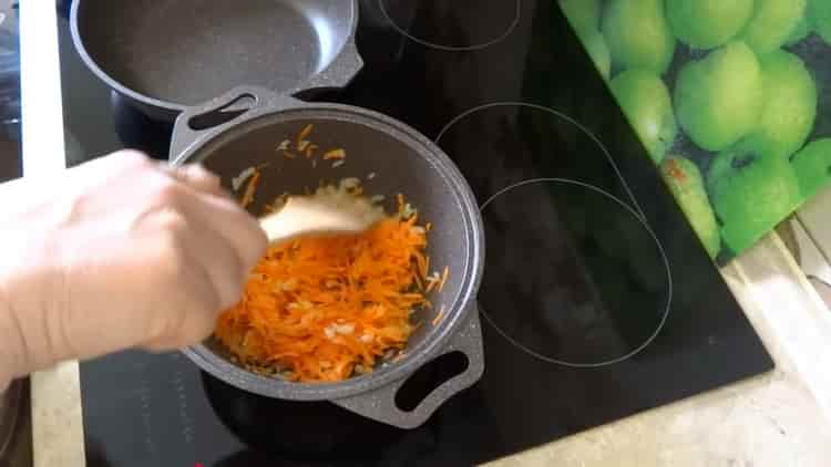 Fry vegetables for cooking