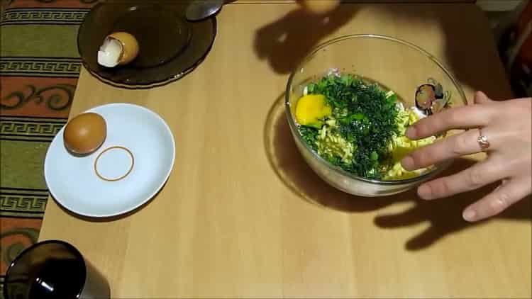 Mix the ingredients to make the cutlets.