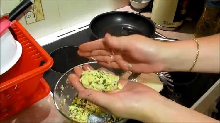 Form cutlets to make cutlets