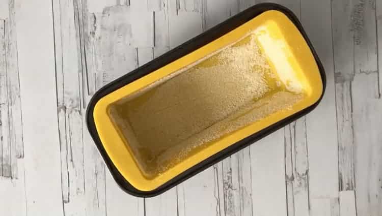 To prepare a pudding, prepare a form