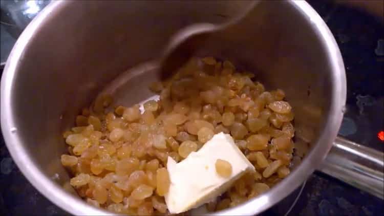 To make rice porridge, prepare the ingredients