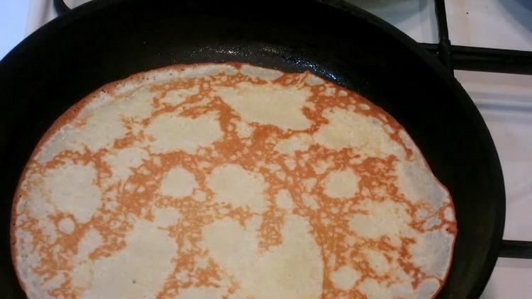 To cook, fry the dough