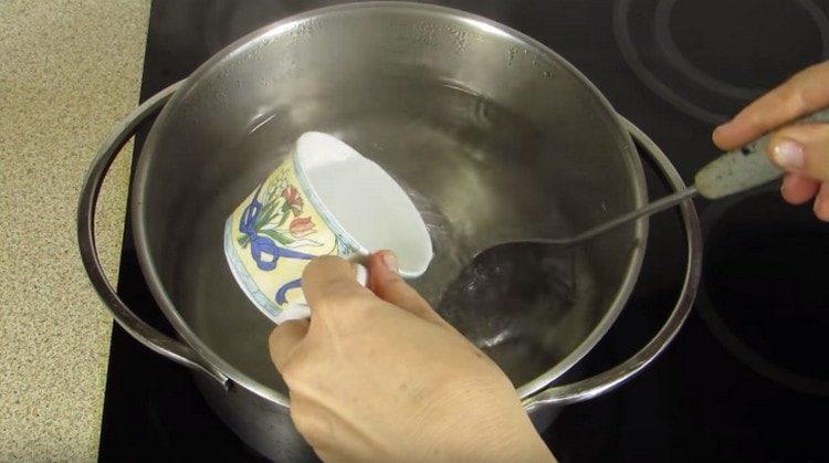 We also add vinegar to the boiling water.