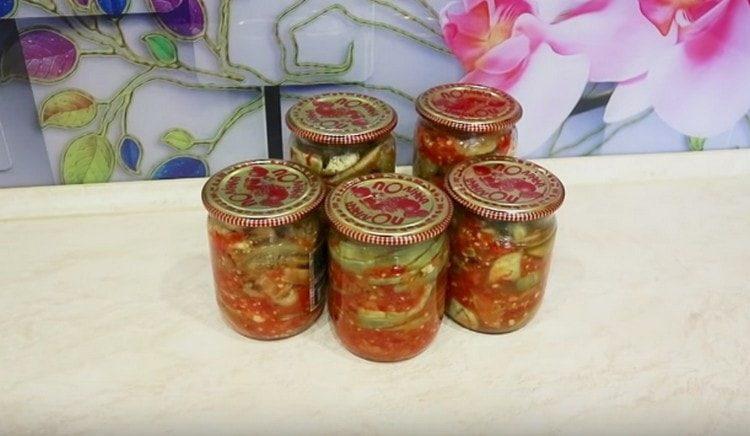 Kherson eggplants need to be sterilized.