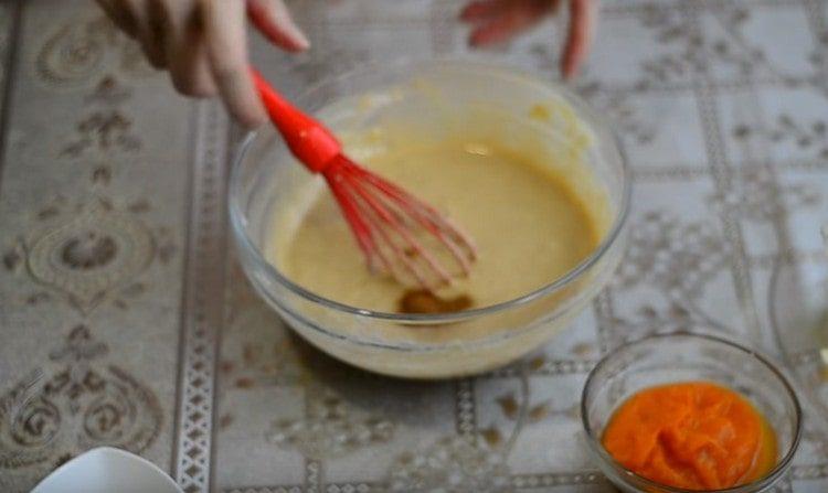 For flavor, add cinnamon to the dough.