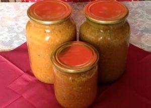 We cook delicious zucchini with tomato paste according to a step-by-step recipe with a photo.