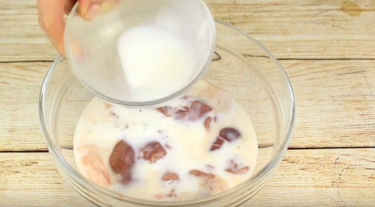 Fill the liver with milk.