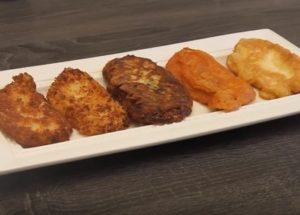 make a batter for pork chops in a pan according to a step-by-step recipe with a photo.