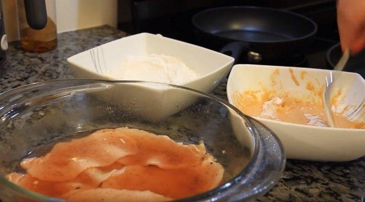 Dip the meat in batter.