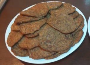 prepare fast liver patties according to a step-by-step recipe with a photo.