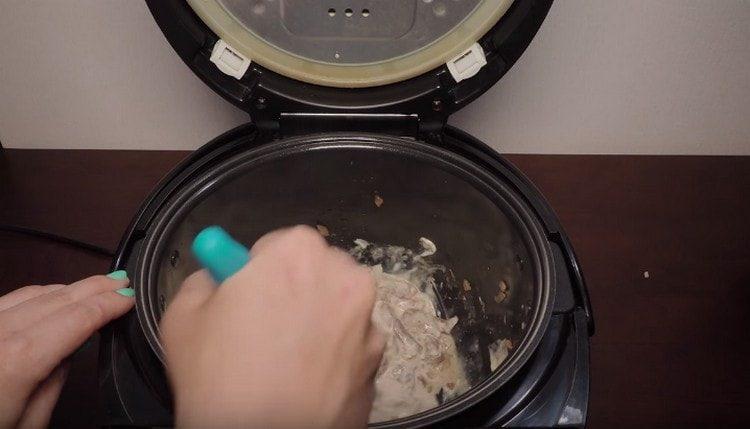 Mix the ingredients well.