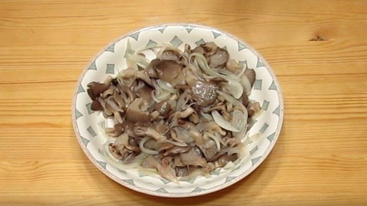 Such arinade for mushrooms will allow you to get an excellent home-made snack in a day.