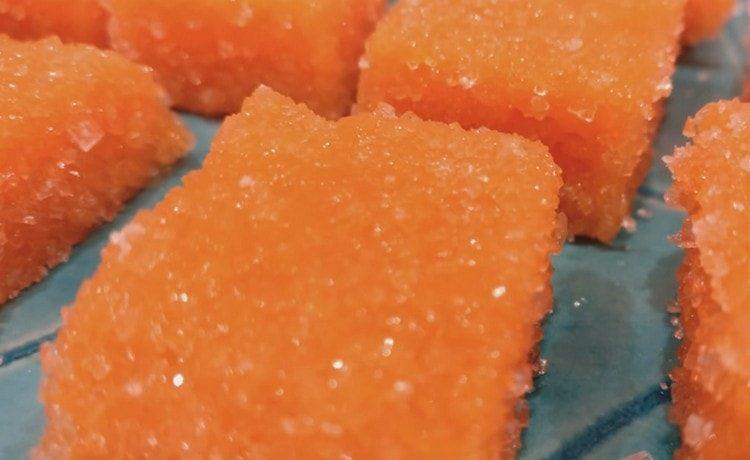 Roll marmalade of pumpkin in sugar and enjoy the excellent taste of homemade goodies!