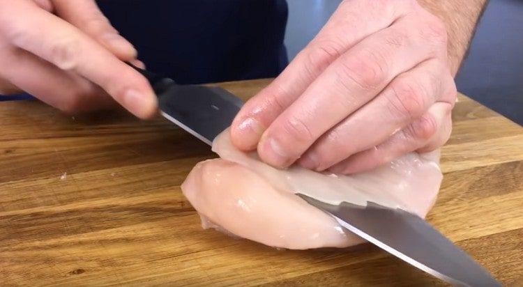 Halve the chicken fillet.