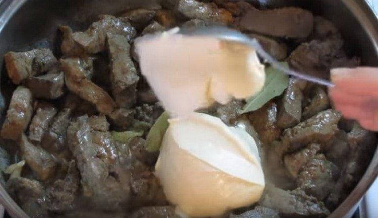 Add bay leaf and sour cream as well.