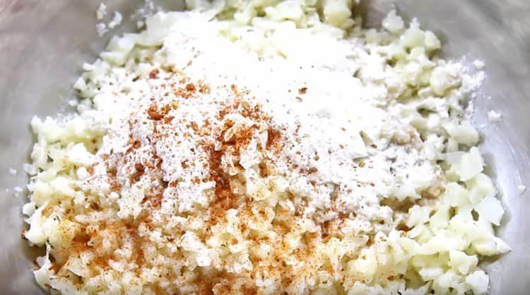 Combine onion, cereal, cauliflower, flour and spices in a bowl.