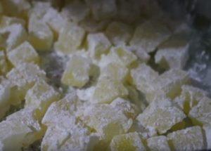 Cooking homemade Turkish delight: a recipe with step by step photos.
