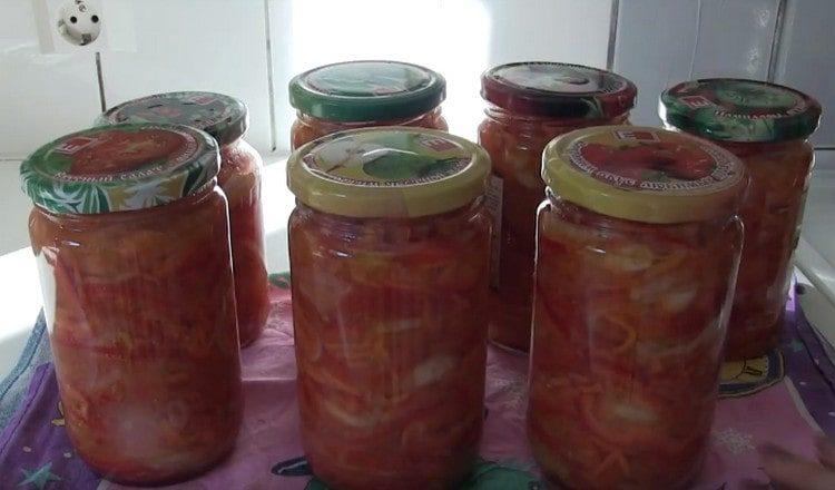 We cover the banks with lids.