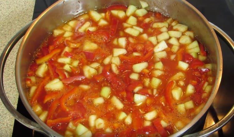 Cook the salad for half an hour.