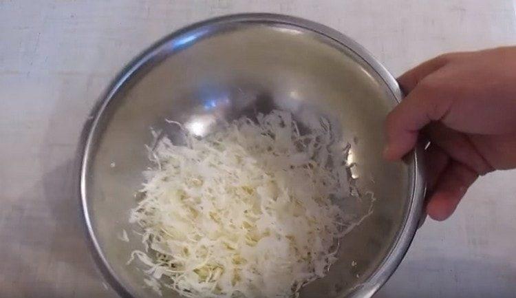Finely chop the cabbage.
