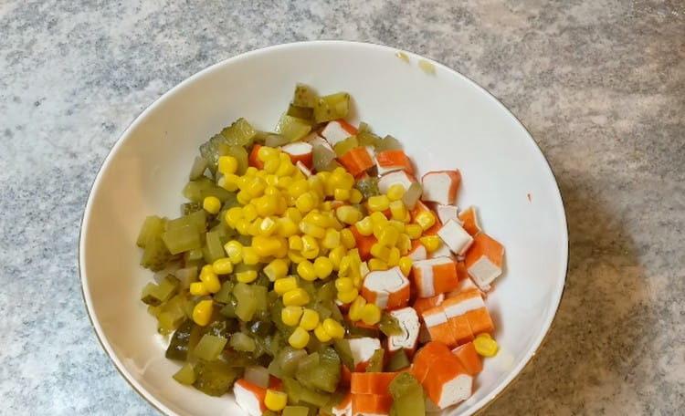 Add the corn to the salad.
