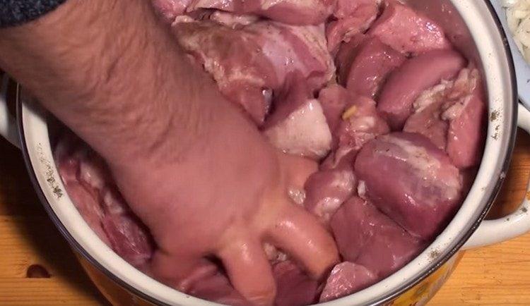 Add bay leaf and mix.