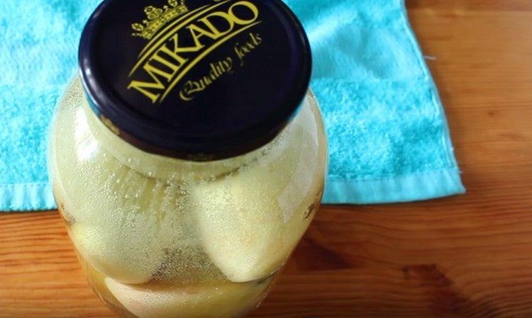 Here is such an easy way to preserve apples for the winter.